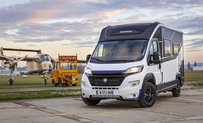 Ruimte van een motorhome in de afmetingen van een campervan? De perfecte Combo!